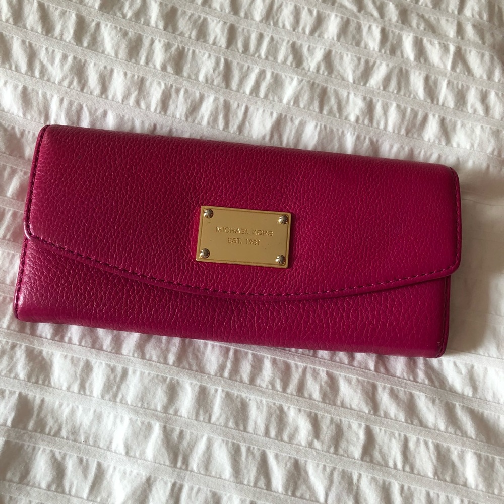New Michael Kors Wallet